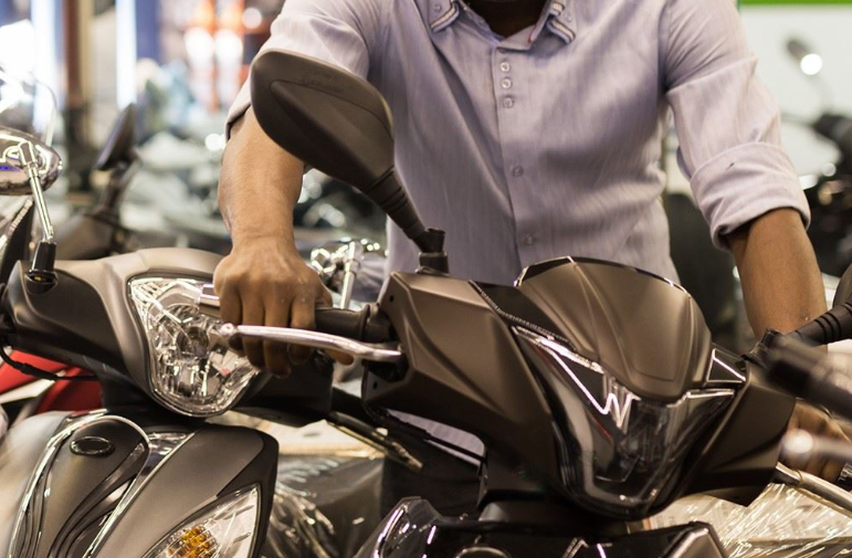 Motorcycle Hang Tag Requirements for California Dealers