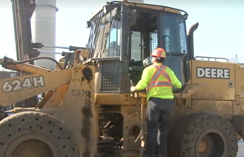 Mounting and Dismounting Mobile Equipment